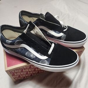 Vans Old Skool Wireframe Skulls Black White Colorway - Size Mens 8.5 Womens 10